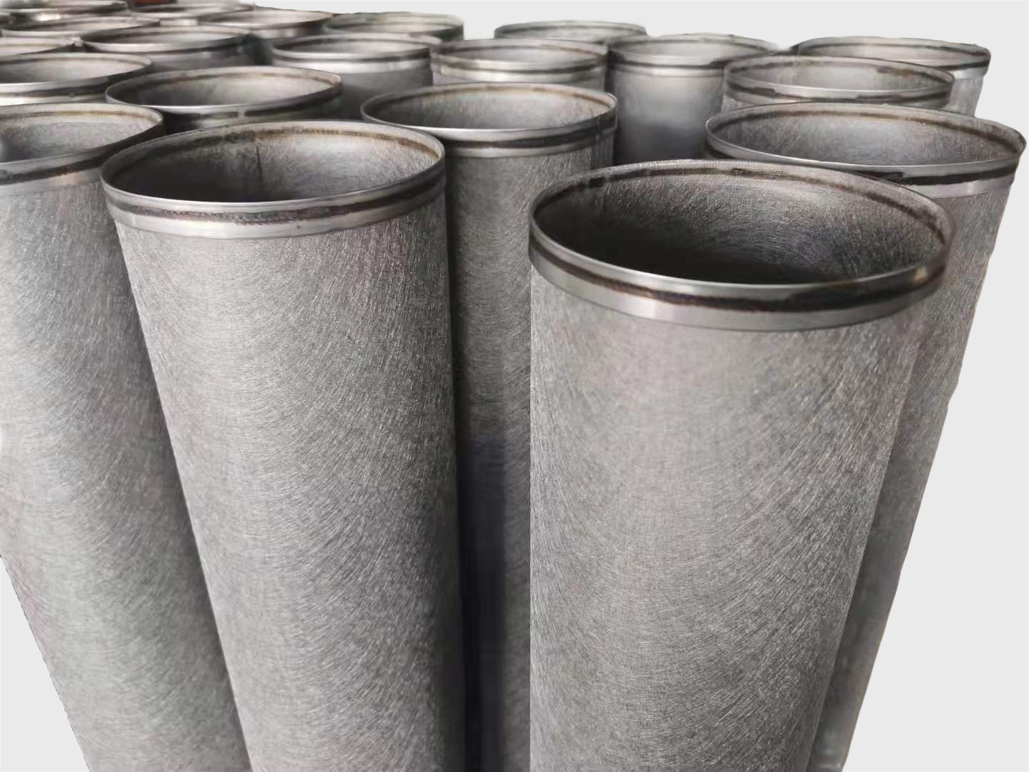 Cylindrical sintered metal fiber filter 001